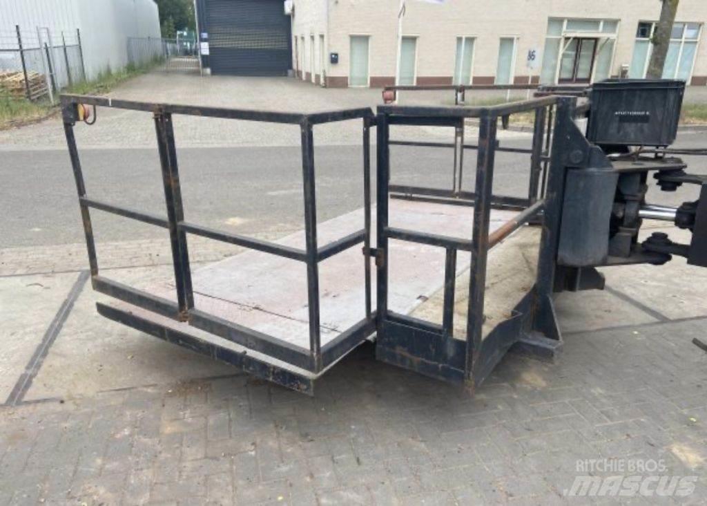 Manitou MRT2540 Teleszkópos rakodók
