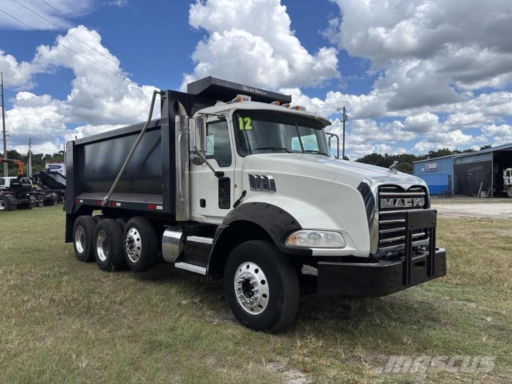 Mack GRANITE GU813 Billenő teherautók