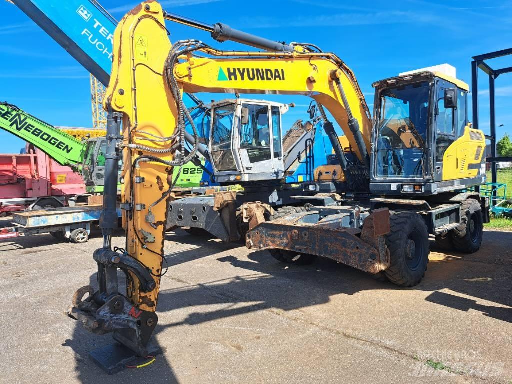 Hyundai HW140 Gumikerekes kotrók