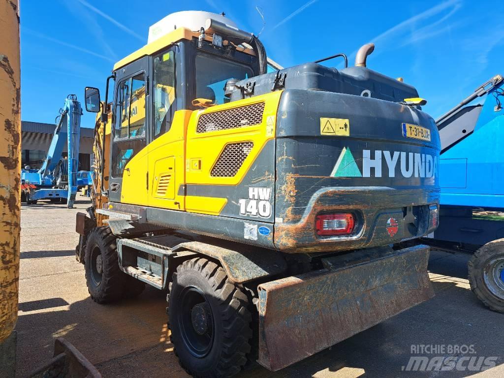 Hyundai HW140 Gumikerekes kotrók