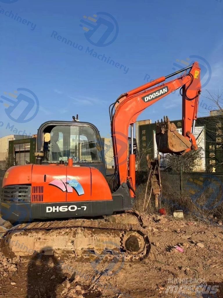 Doosan DH 60 Lánctalpas kotrók