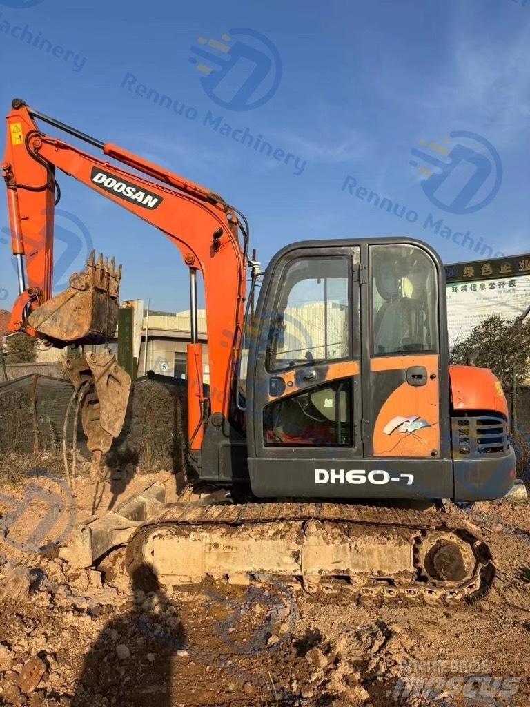 Doosan DH 60 Lánctalpas kotrók