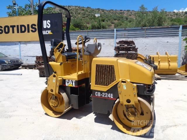 CAT CB224D Ikerdobos hengerek