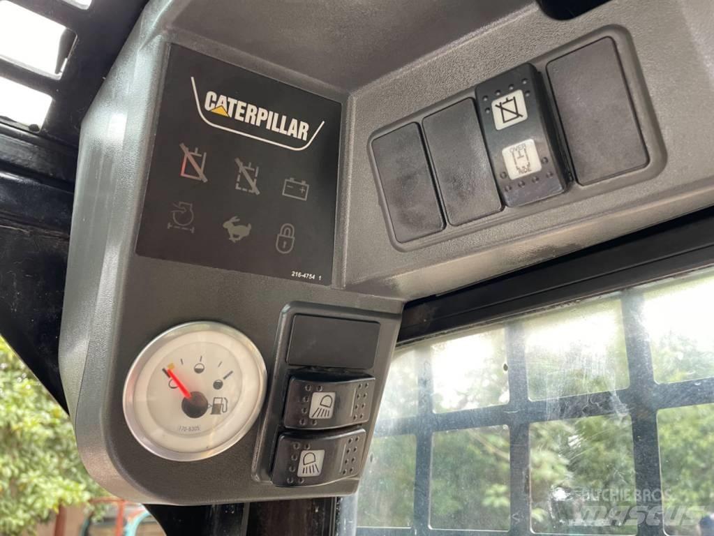 CAT 226B Kompaktrakodók