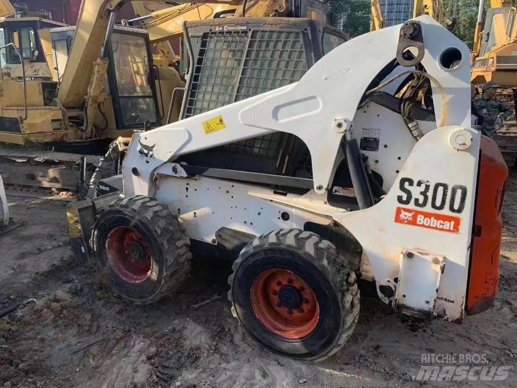 Bobcat S 300 Kompaktrakodók