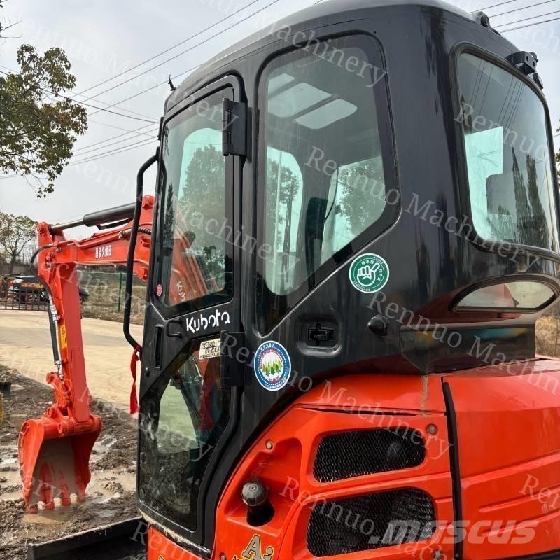 Kubota U 30 Mini kotrók < 7t