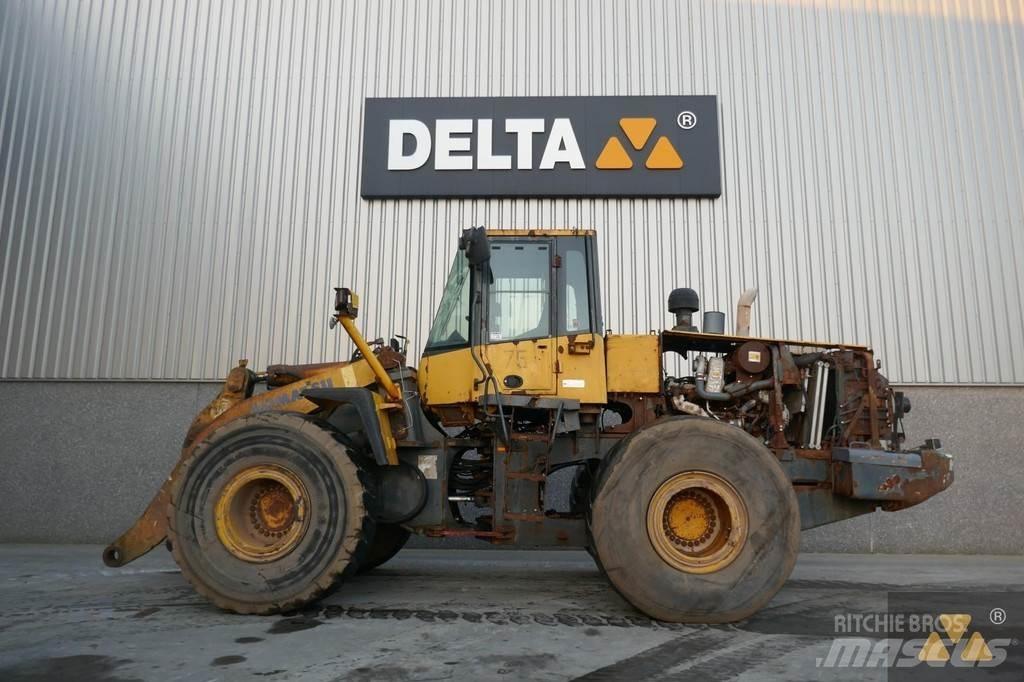 Komatsu WA470-6 Gumikerekes homlokrakodók