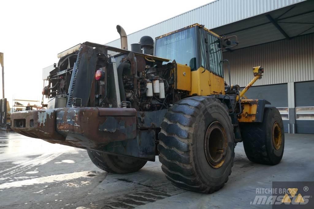 Komatsu WA470-6 Gumikerekes homlokrakodók