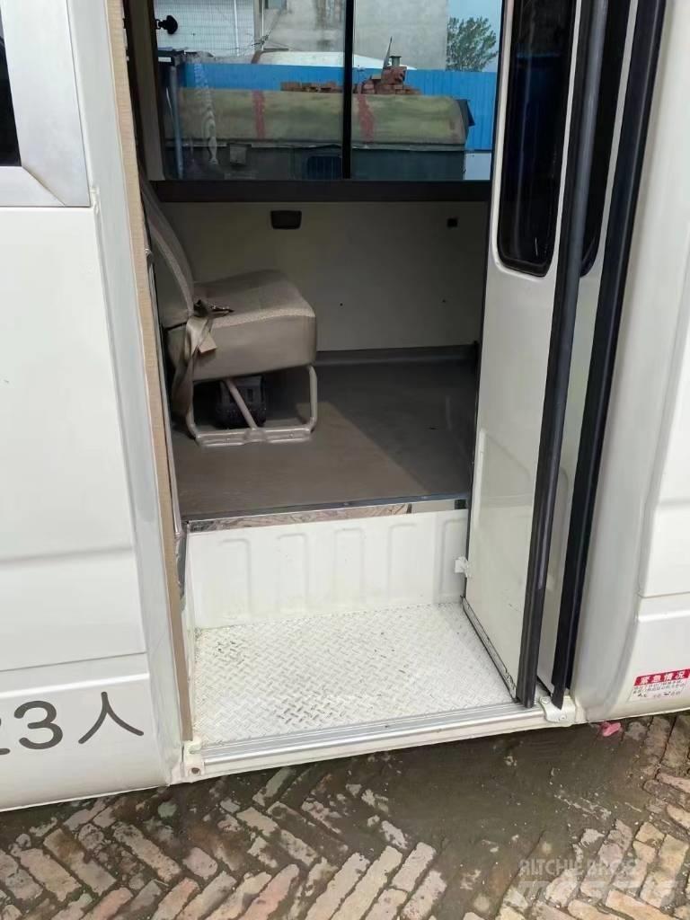 Toyota Coaster Bus Mini buszok