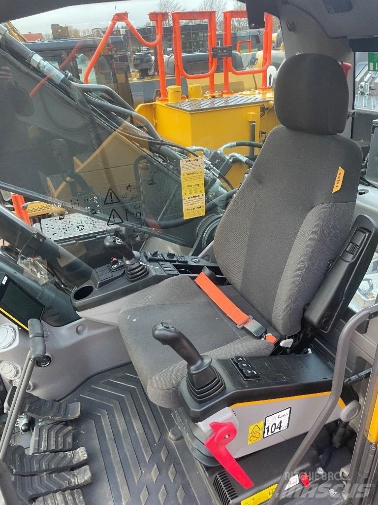 Volvo EC250EL Lánctalpas kotrók