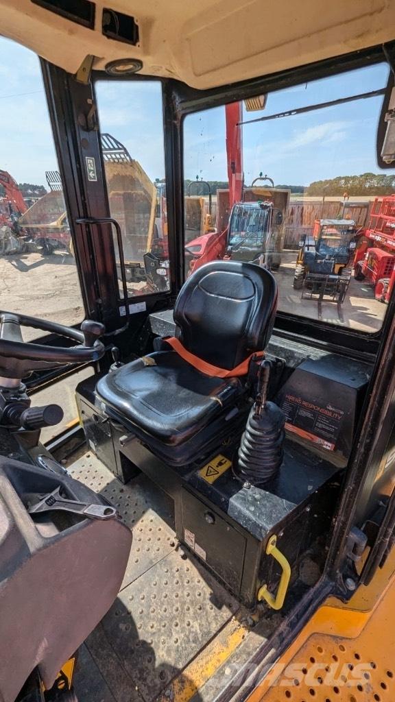 JCB 9TFT Mezei dömperek