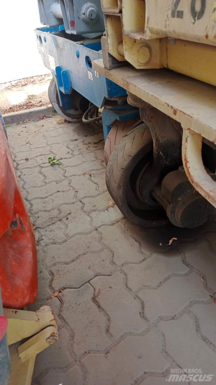 JLG 2646ES Ollós emelők