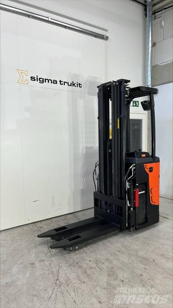 Rocla SST 16 AC Elektromos gyalogkíséretű targoncák