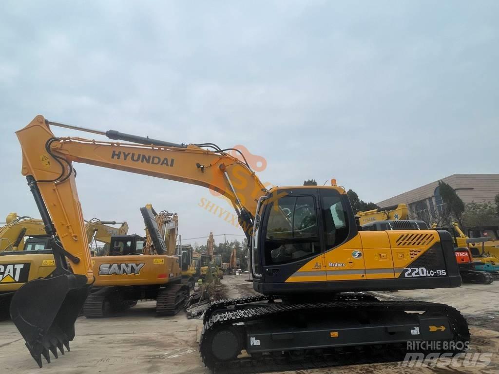 Hyundai Robex 220 Lánctalpas kotrók
