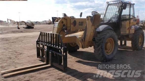CAT TH560B Teleszkópos rakodók