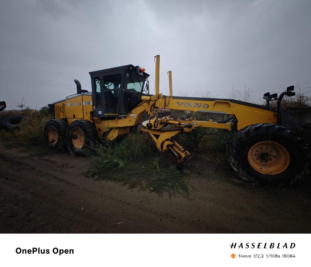  Greder Volvo G710 Gémek és dipperek