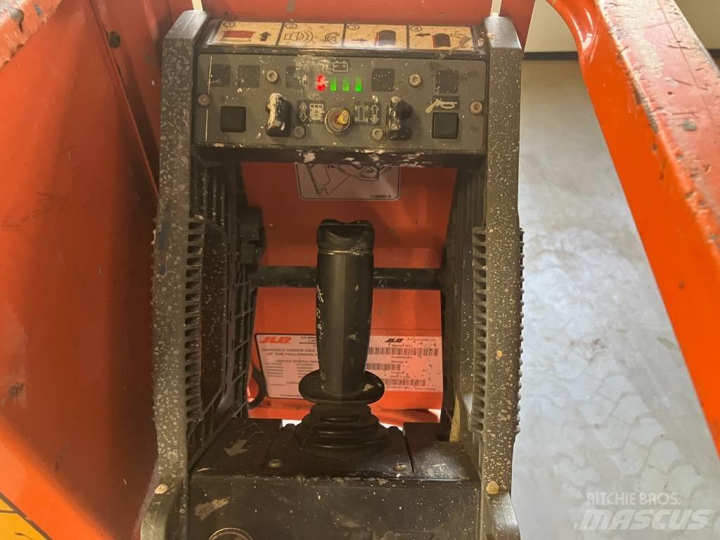 JLG 1230 ES Személyemelők