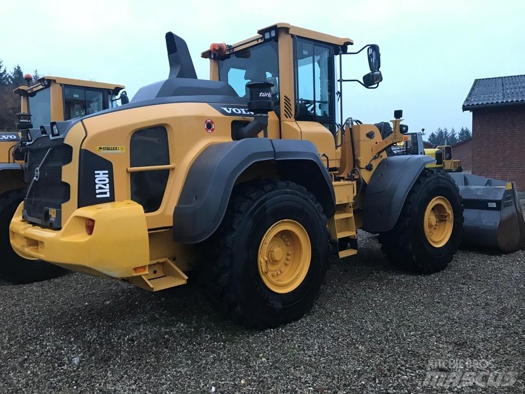 Volvo L120H Gumikerekes homlokrakodók