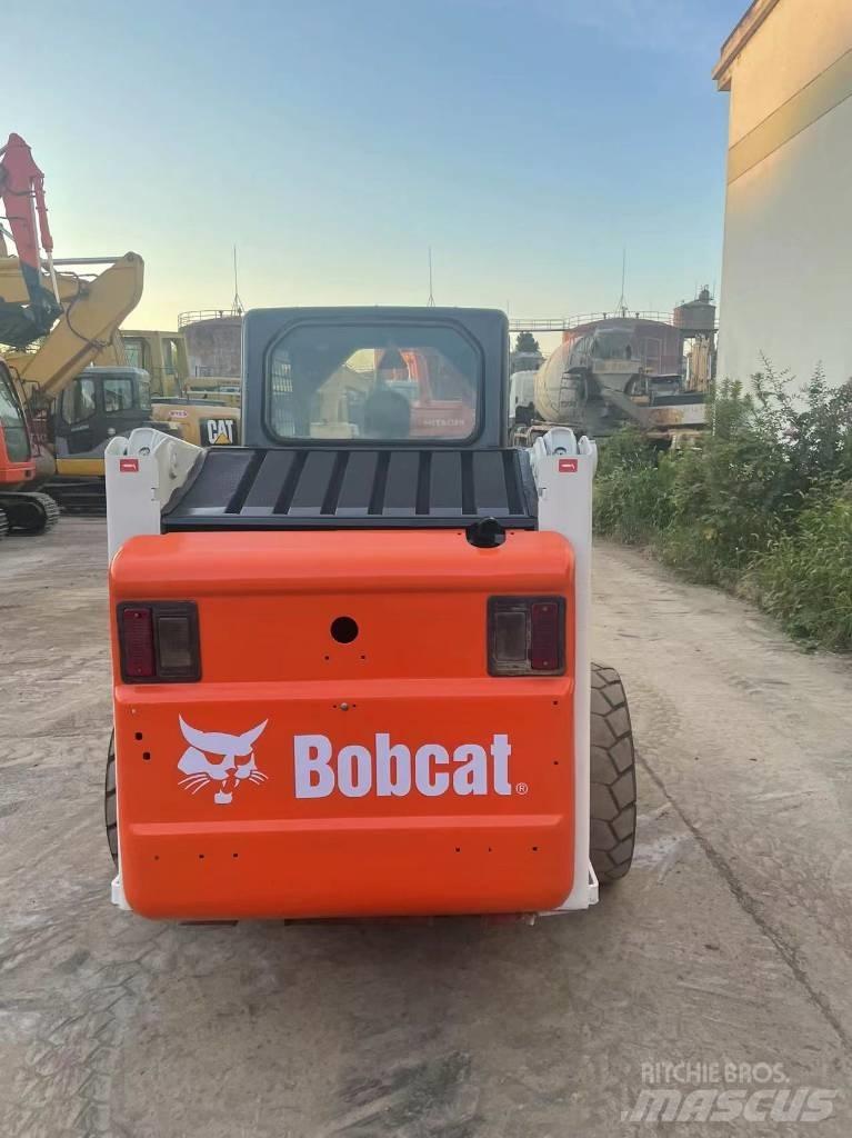 Bobcat S 130 Kompaktrakodók