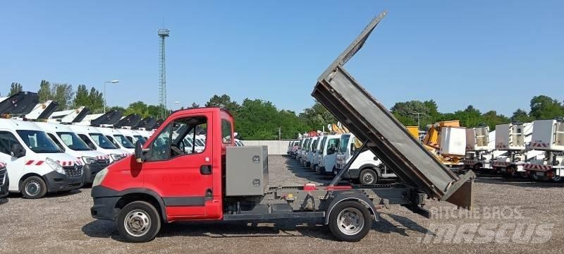 Iveco 35C13 - Tipper Billenő teherautók