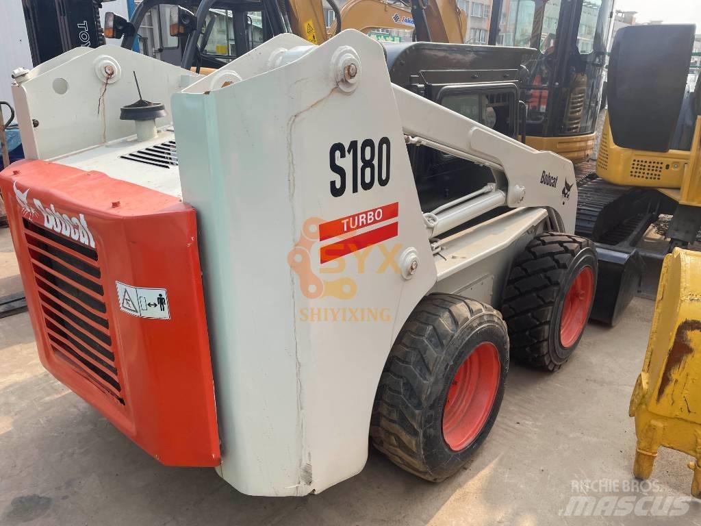 Bobcat S180 Kompaktrakodók