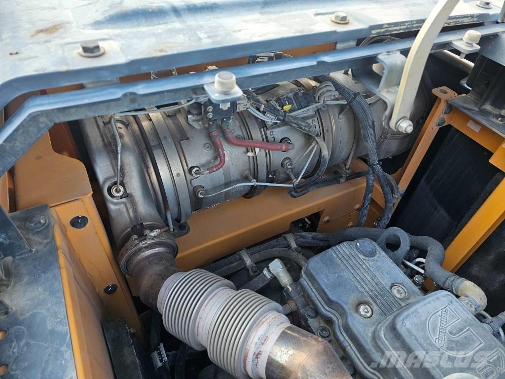 Hyundai HX320A Lánctalpas kotrók