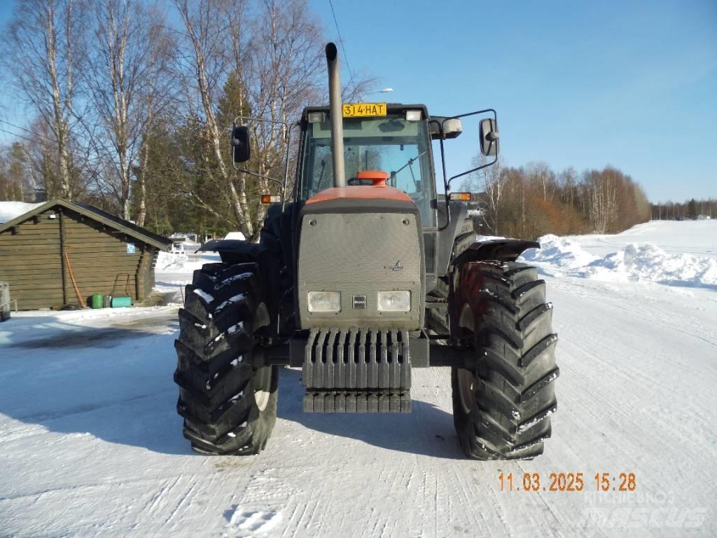 Valtra Valmet 8400 Traktorok