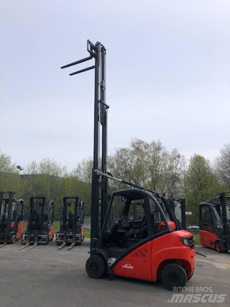 Linde H 25 T Gázüzemű targoncák