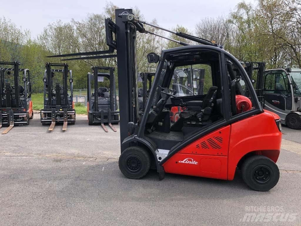 Linde H 25 T Gázüzemű targoncák