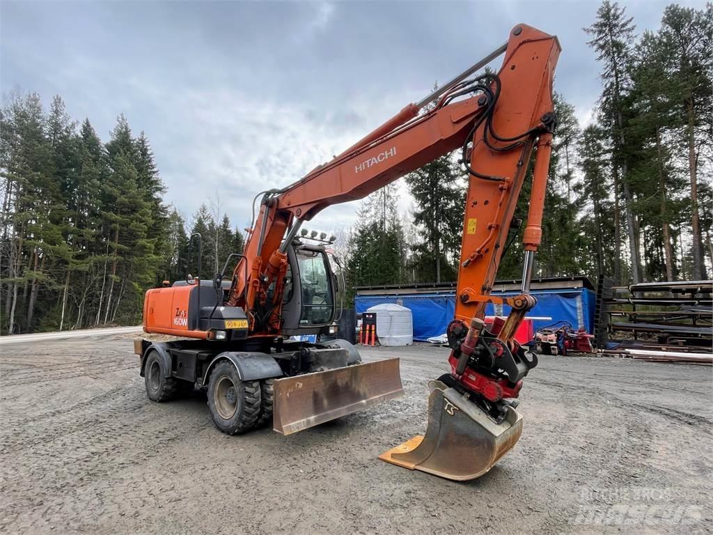 Hitachi ZX 160W Gumikerekes kotrók