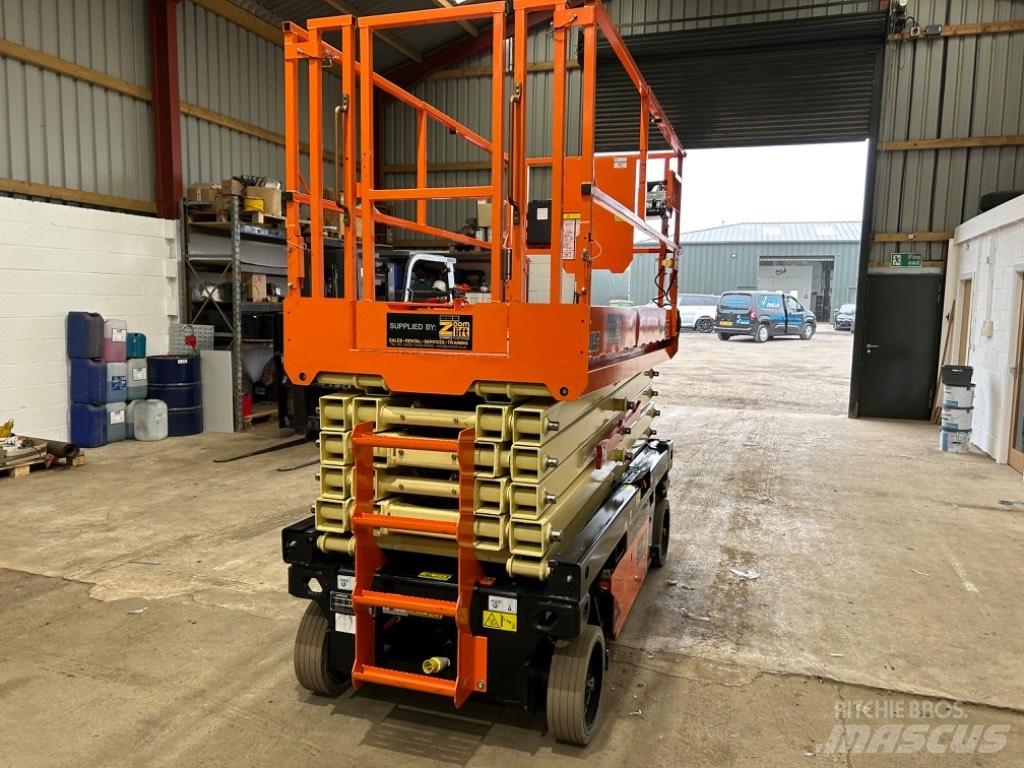 JLG 4045R Ollós emelők
