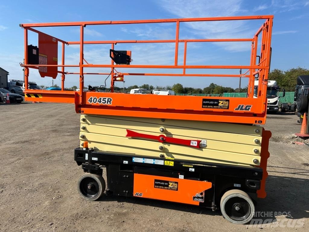 JLG 4045R Ollós emelők