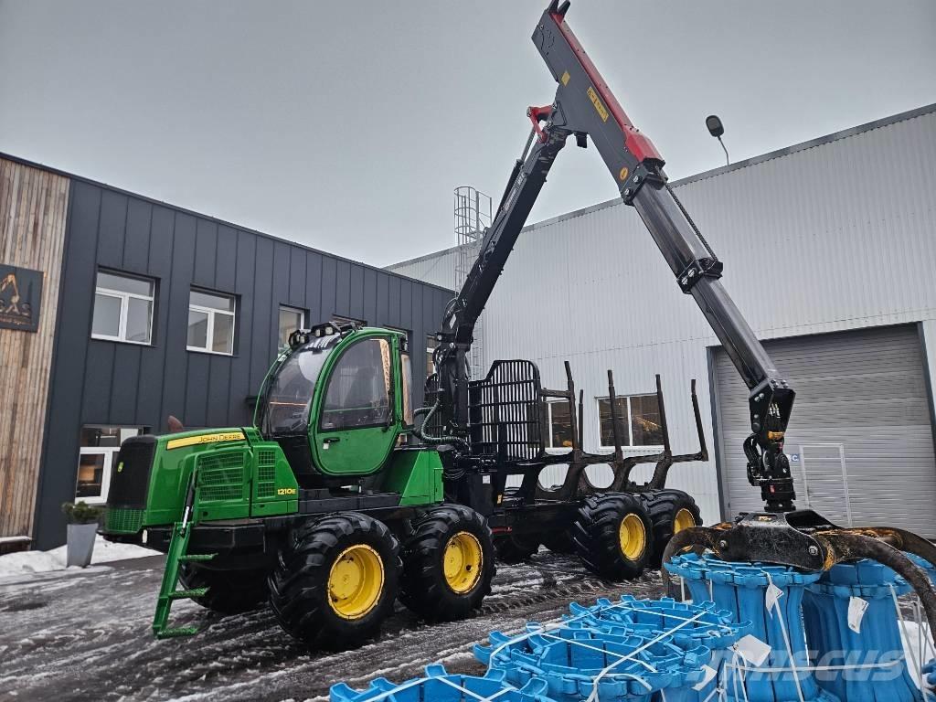 John Deere 1210 E Kihordók
