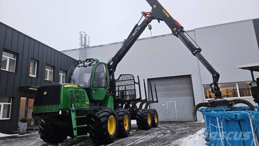 John Deere 1210 E Kihordók