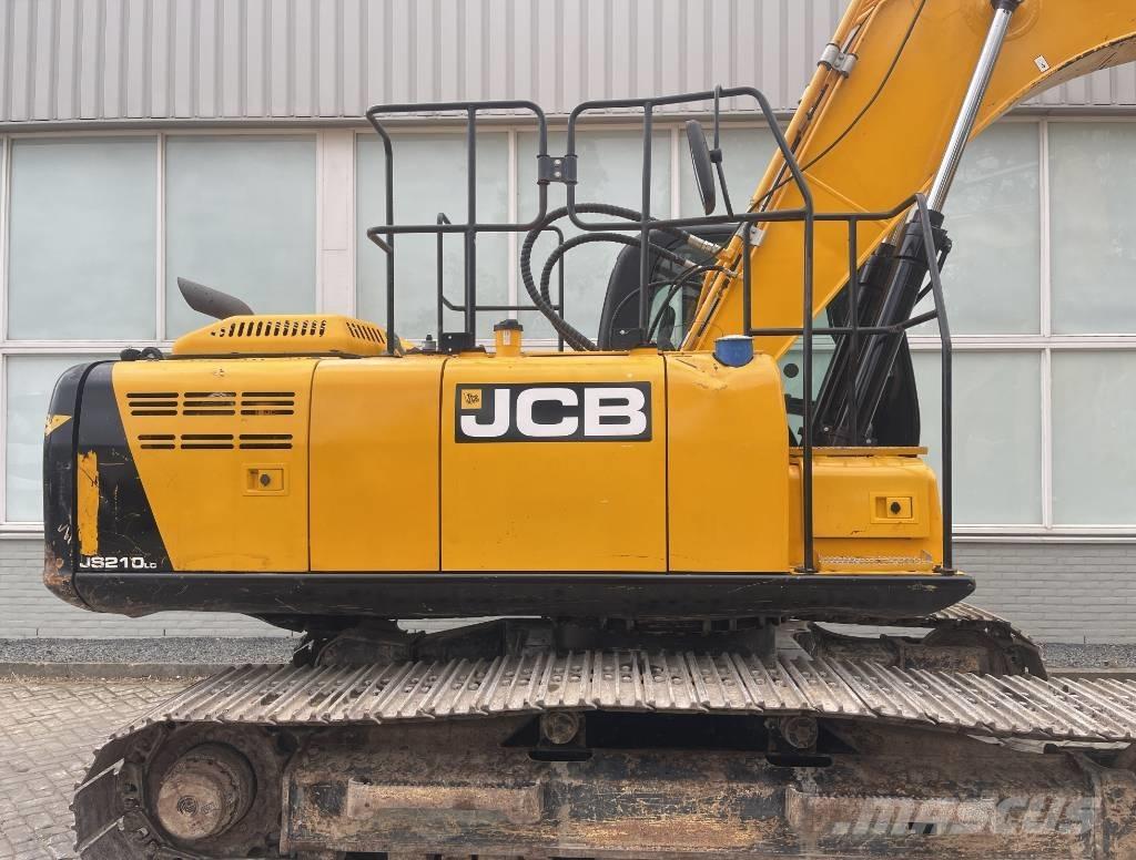 JCB JS 210 LC    2017 Lánctalpas kotrók