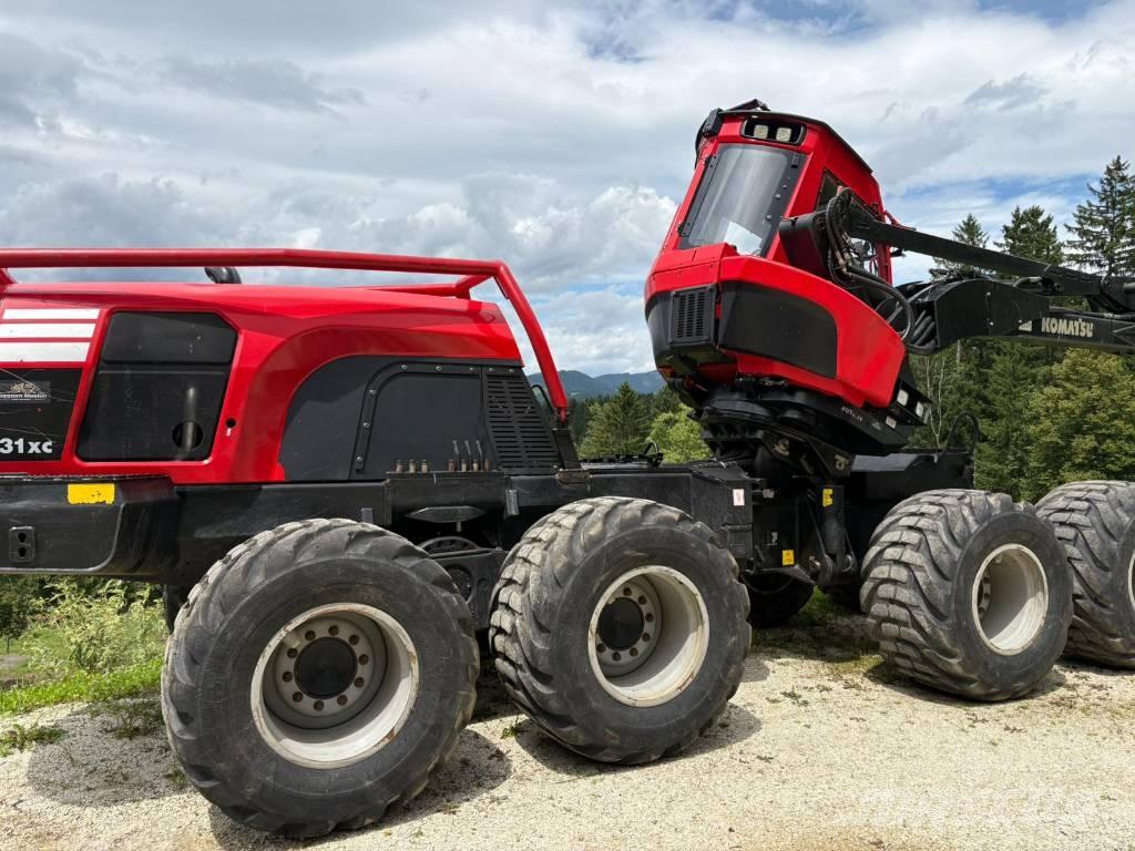 Komatsu 931xc Betakarítók