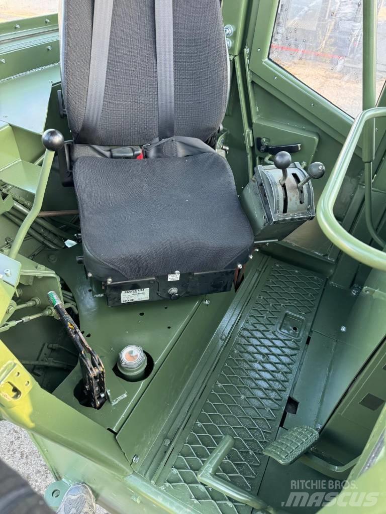 Clark Ranger 667C Vonszolók
