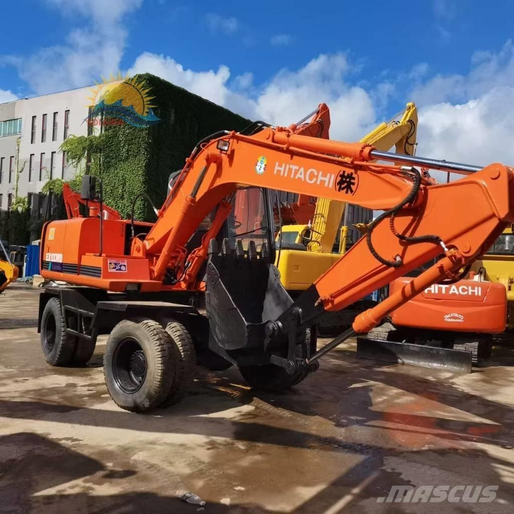 Hitachi EX 100 W D Gumikerekes kotrók