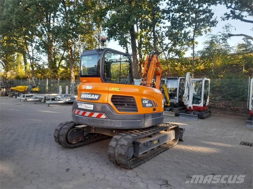 Doosan DX85R-3 Közepes (midi) kotrók 7 t - 12 t