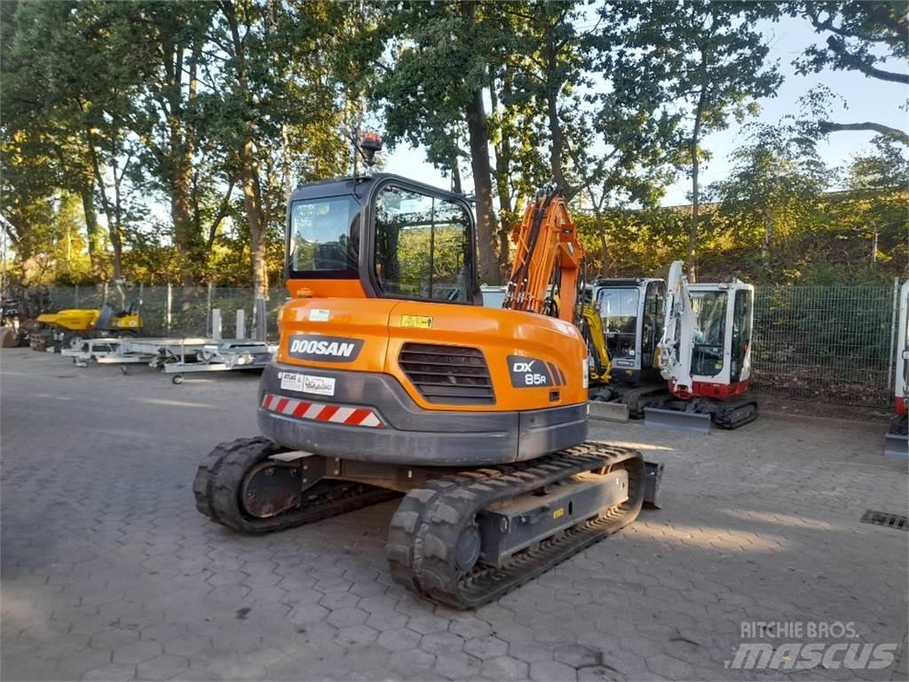 Doosan DX85R-3 Közepes (midi) kotrók 7 t - 12 t