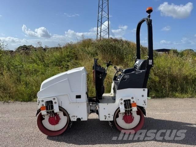 Bomag BW90 AD-5, Vält Ikerdobos hengerek