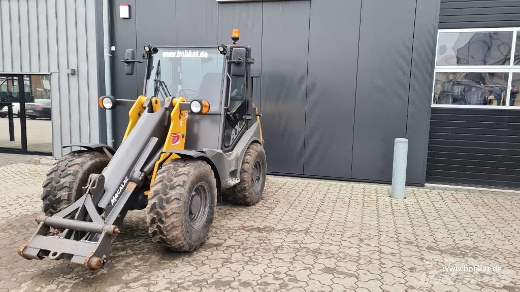 Mecalac AX 850 Gumikerekes homlokrakodók