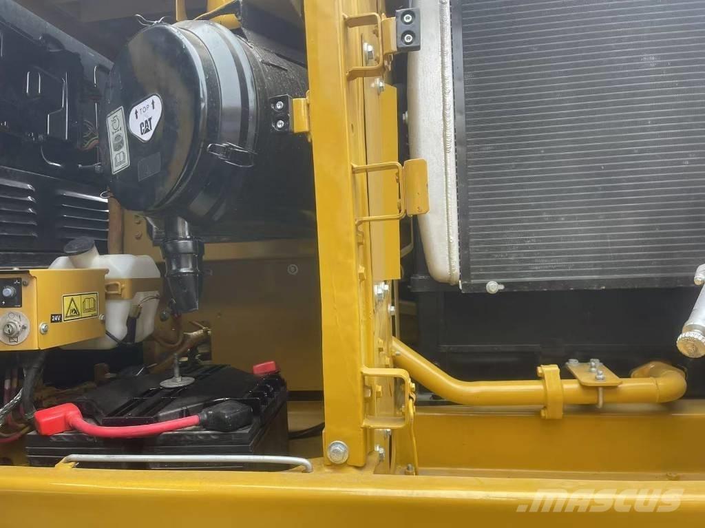 CAT 329 D Lánctalpas kotrók