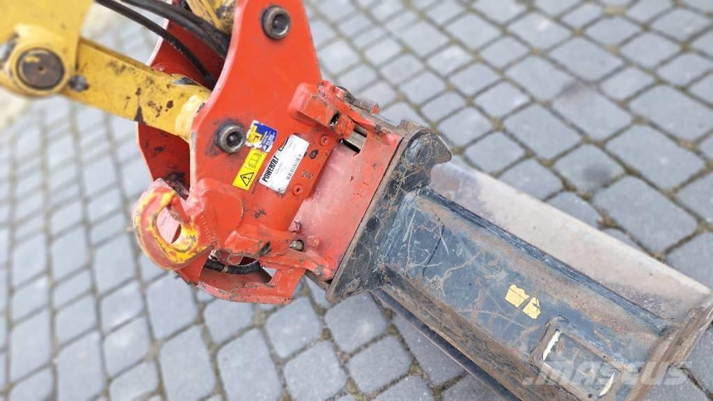 CAT 301.8 Rototilt Mini kotrók < 7t