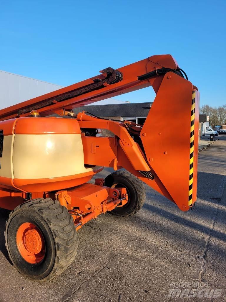 JLG 600 AJ Teleszkópos emelők