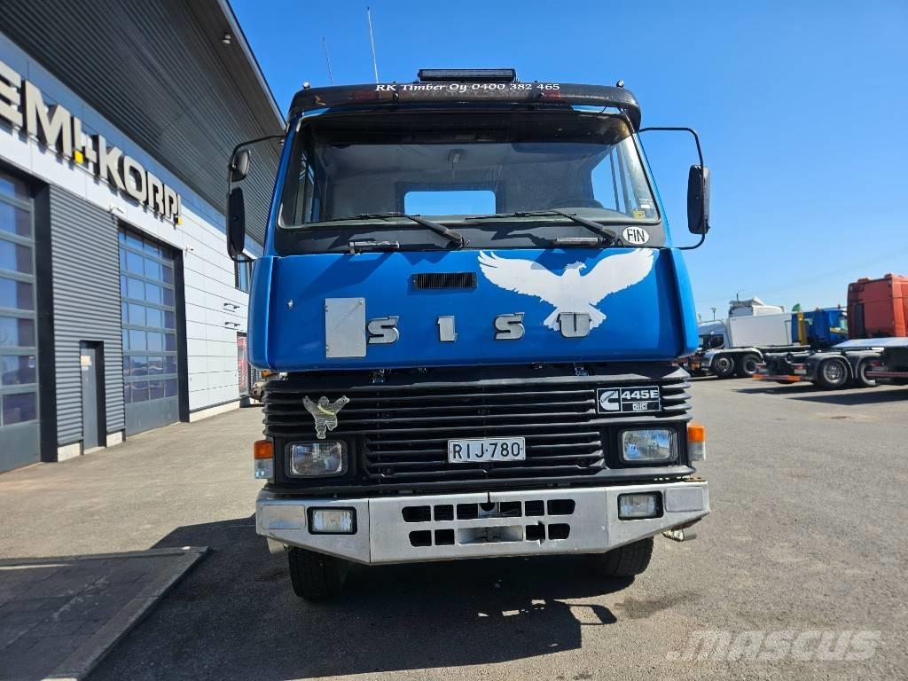 Sisu SM 320 erdészeti gépszállító teherautók
