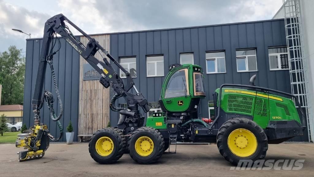 John Deere 1270 G Betakarítók