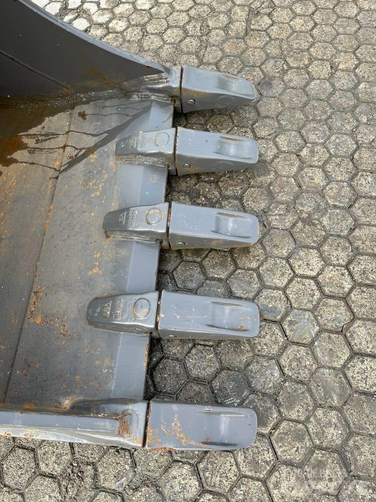Volvo EC355 Bucket Kanalak