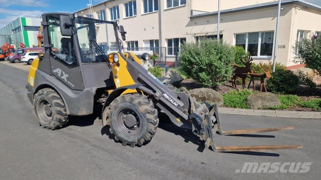 Mecalac AX 850 Gumikerekes homlokrakodók