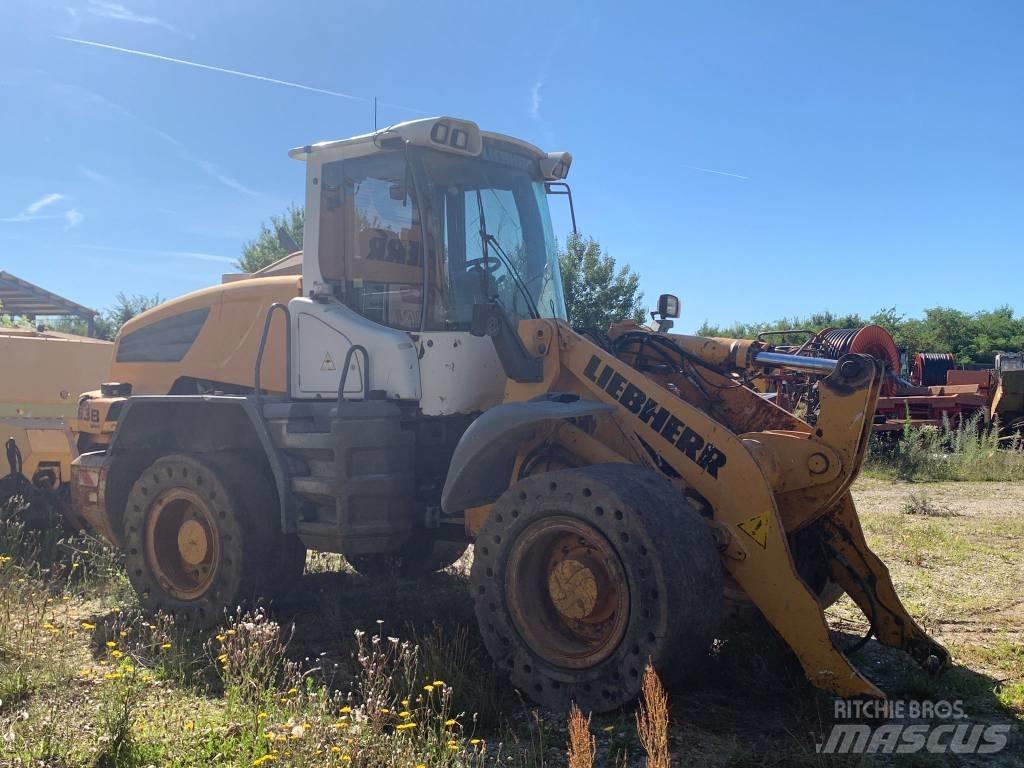 Liebherr L 538 Gumikerekes homlokrakodók
